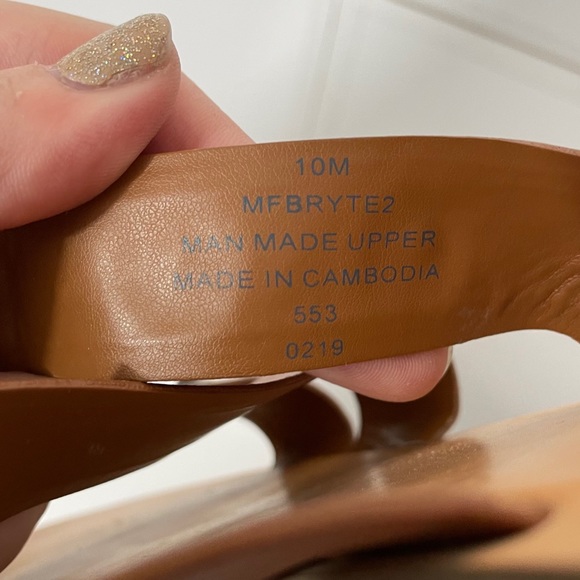 Marc Fisher Bryte2 Leather Open Toe Slide Sandals - Picture 7 of 9